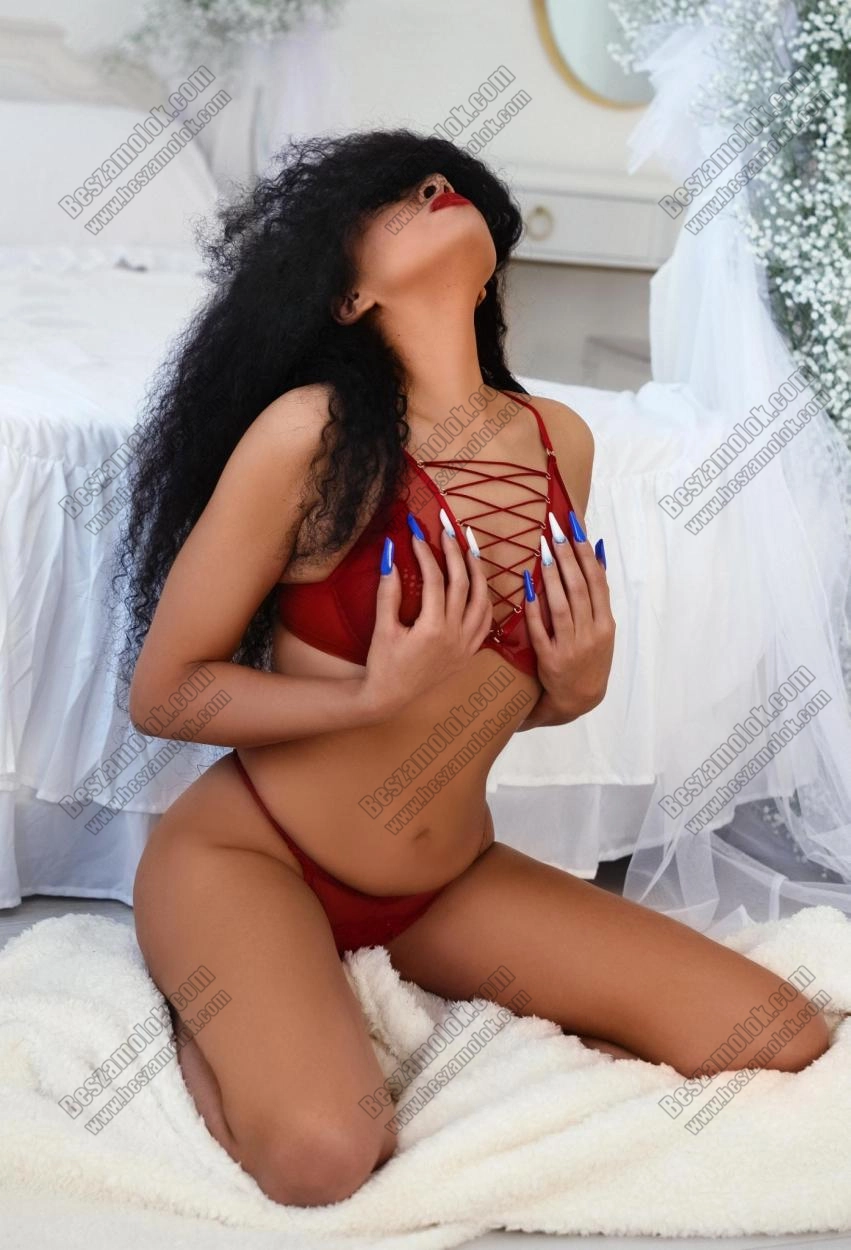Xénia ökölszex profil fotó