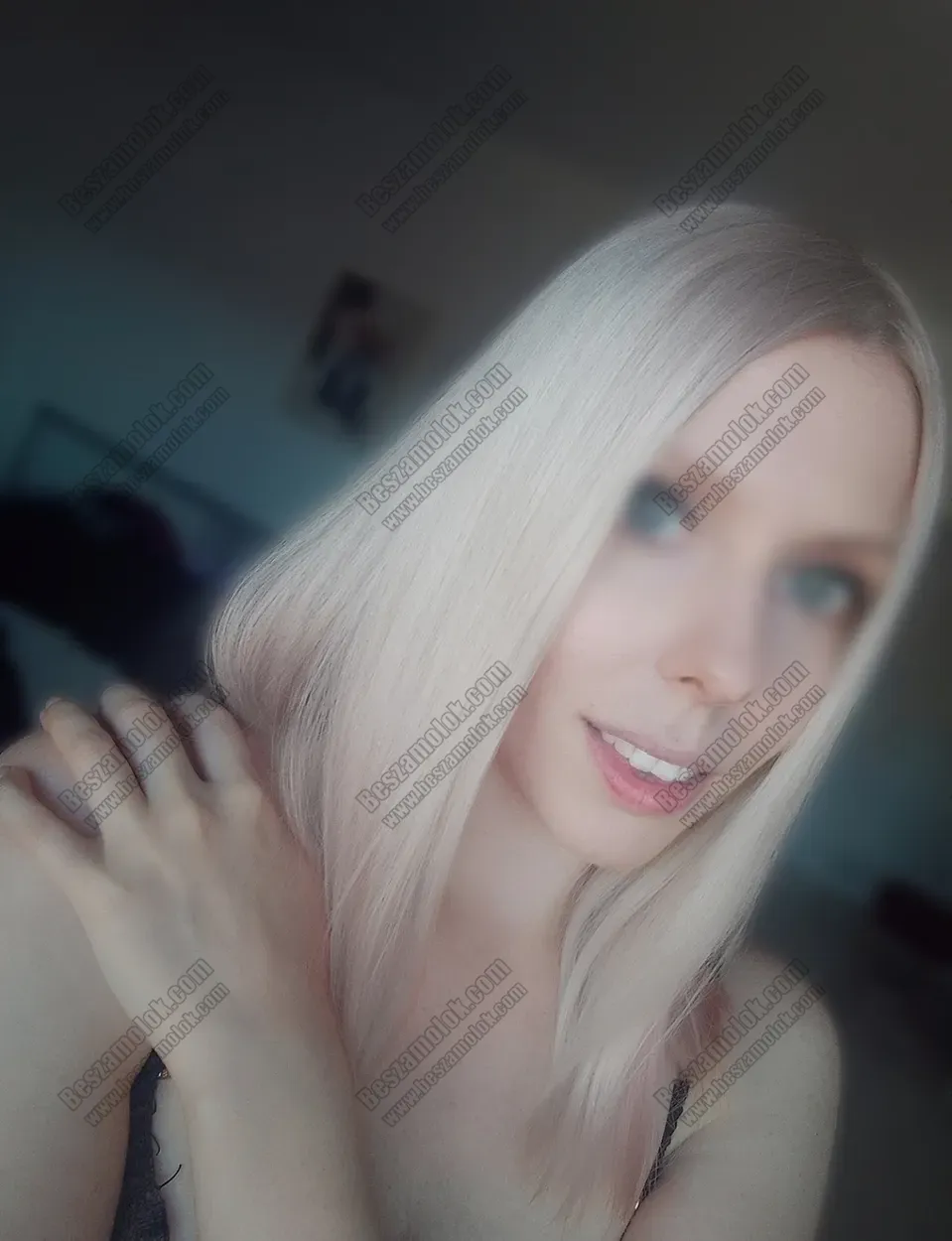 Viktória okolszex profil kepes profil - okolszex.hu Viktória - +36 20 496 4692 - okolszex foto